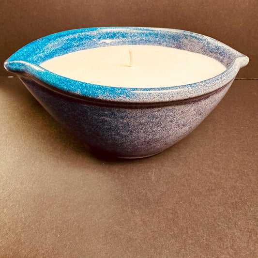 Tattered Tales Candle – Vintage Blue Ombre Ceramic Pouring Bowl Candle