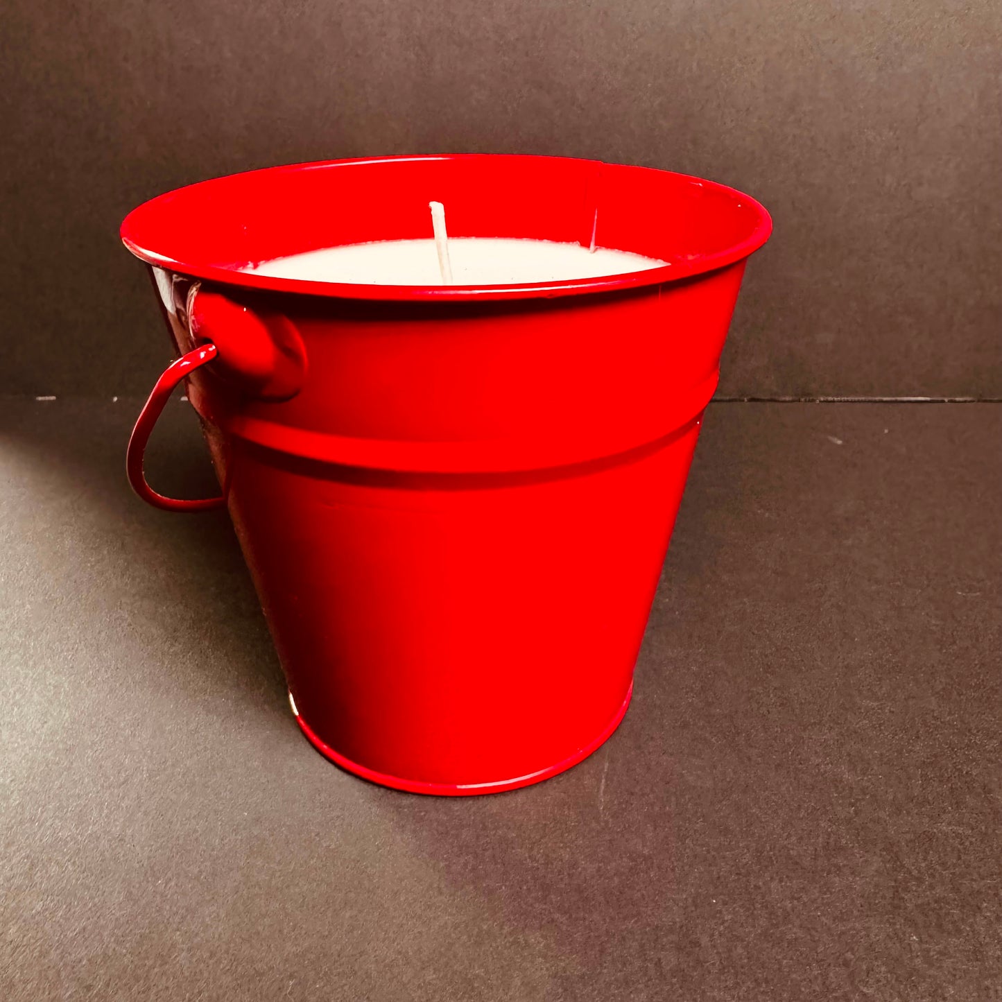 Ink & Imagination Candle – Vintage Red Metal Mini Bucket Candle