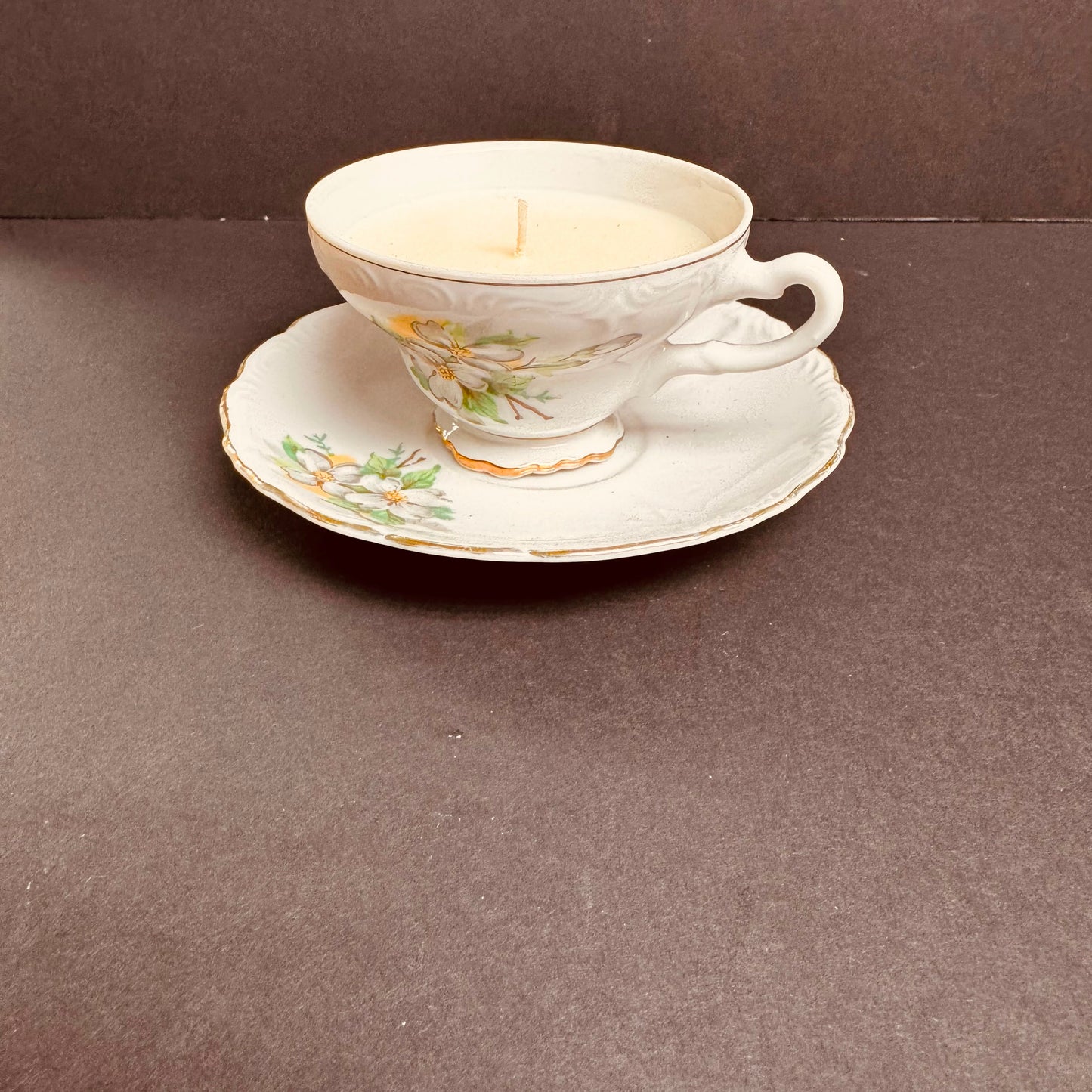 Epic Saga Vintage Teacup Candle – Hand-Poured Soy Wax Candle in Floral Teacup