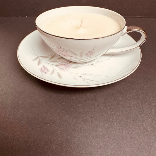 Ancient Library Vintage Teacup Candle – Hand-Poured Soy Wax Book Lover Candle